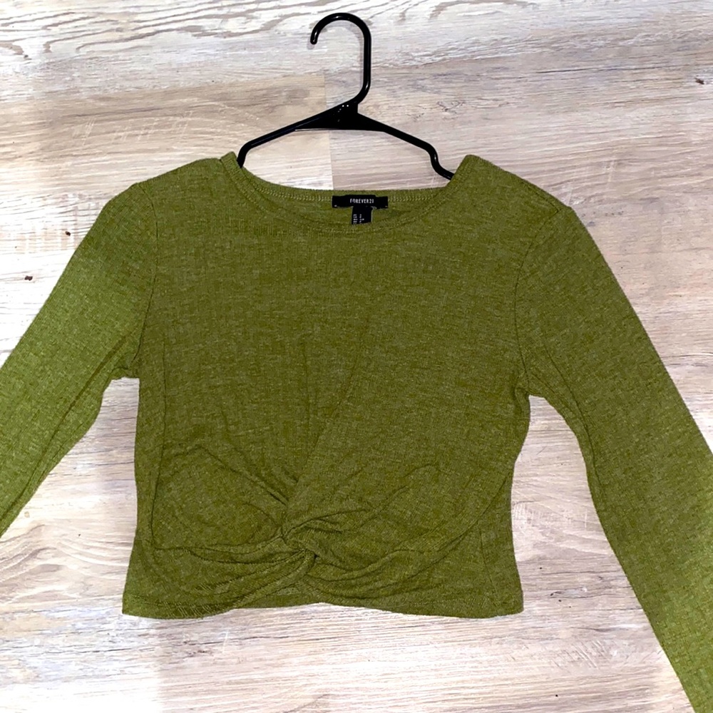 Green long sleeve crop top (forever 21)